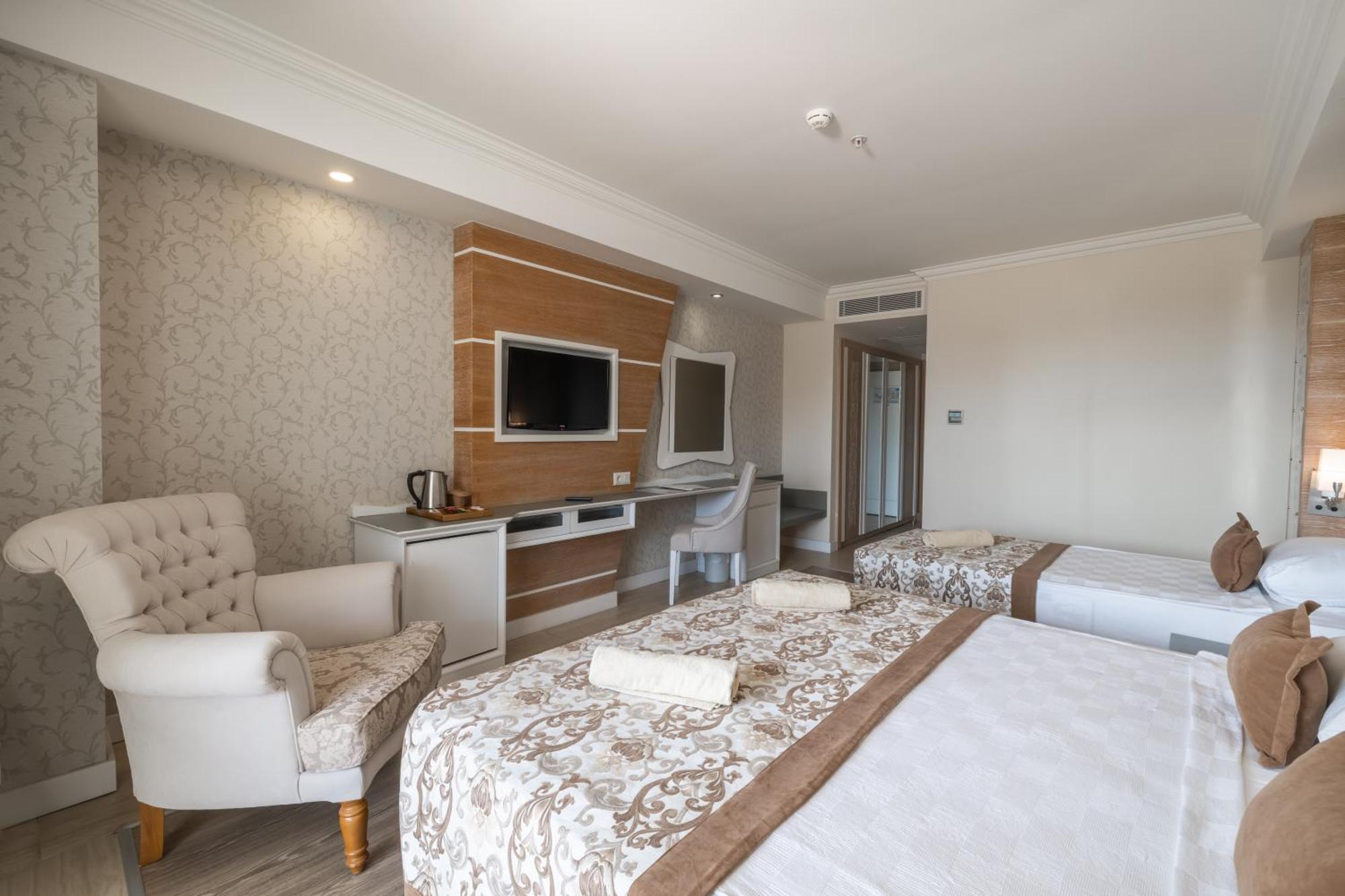Standard Double or Twin Room,1498833760:JPEG